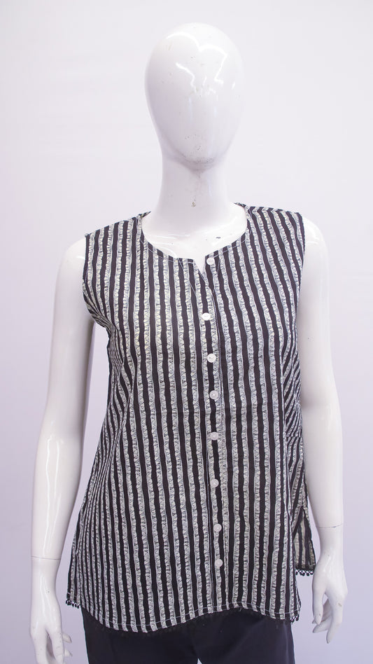 Mannequin wearing a black and white striped sleeveless top on a white background