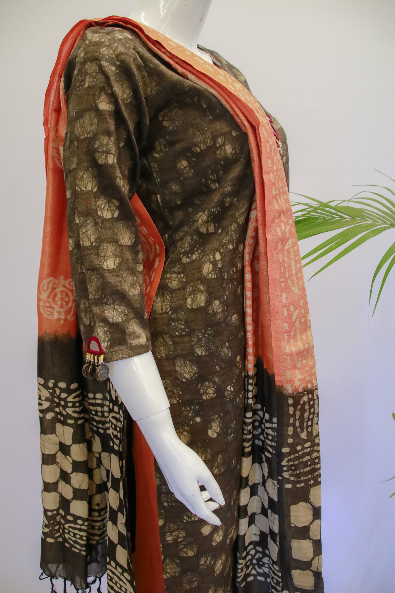 Brown Batik Dupatta Set