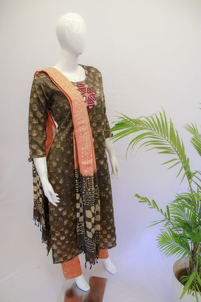 Brown Batik Dupatta Set
