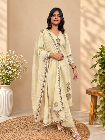 Cream embroidered cotton salwar suit set with dupatta by Udojas Sutra