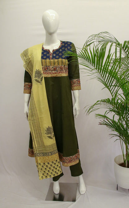 Cotton Anarkali Green Dupatta Set