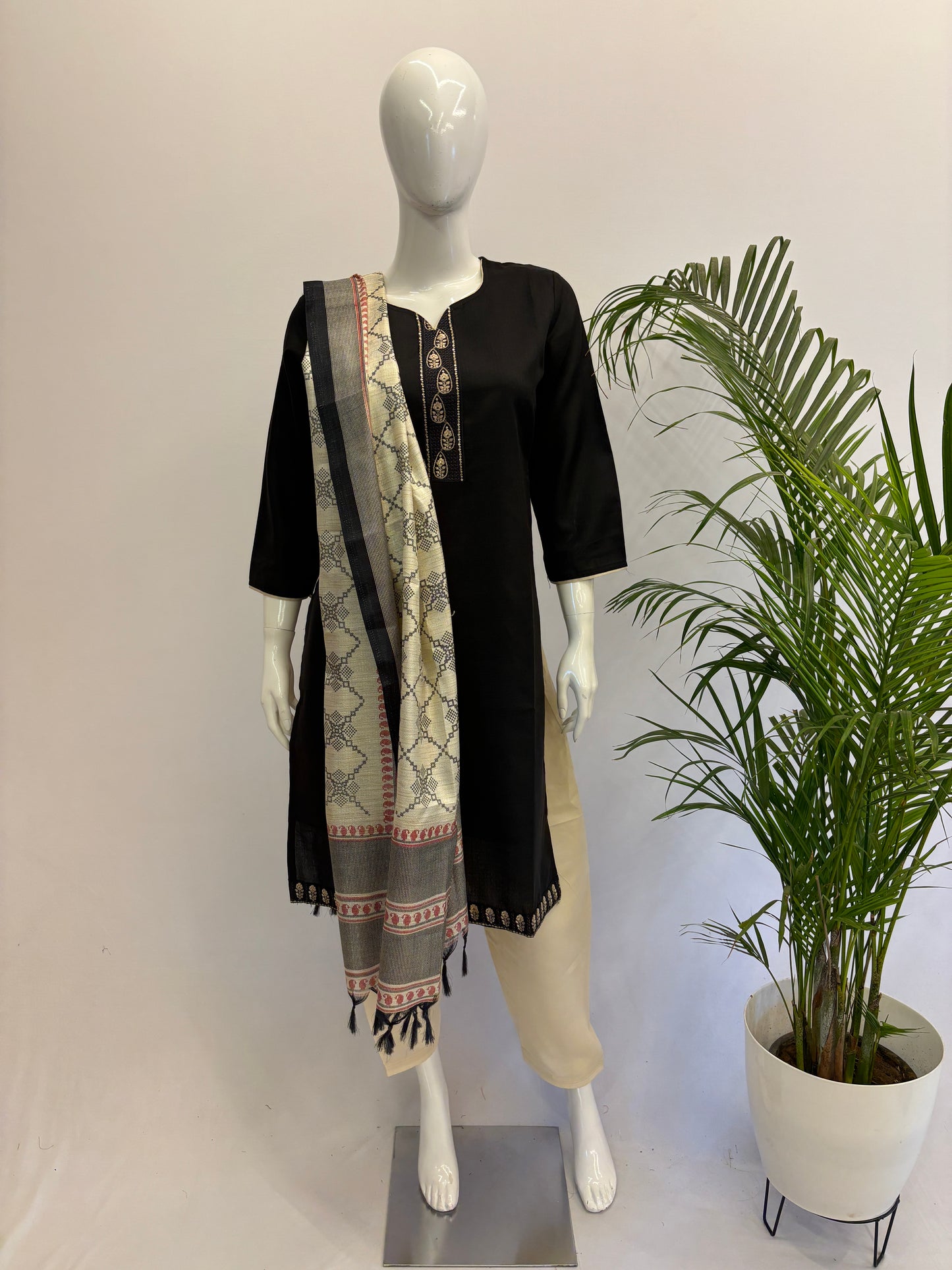 Slub Cotton Dupatta Set - Black with Off White