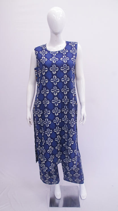 Mannequin wearing a blue floral jumpsuit on a white background
