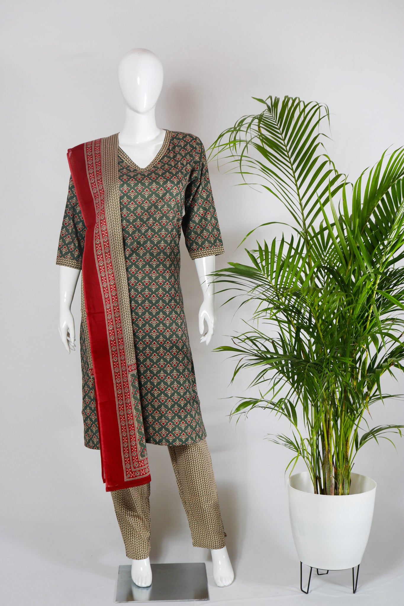 Stitched Dupatta Set