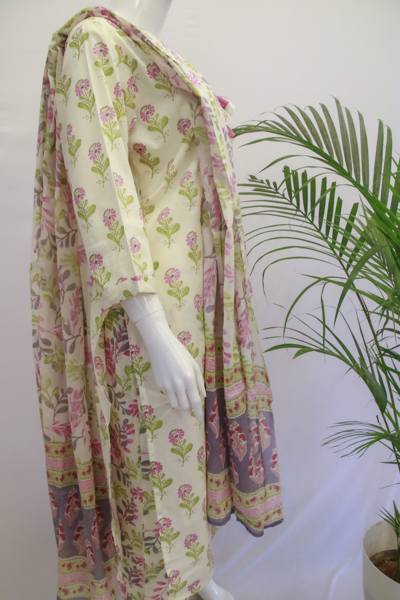 Cotton White Floral Dupatta Set