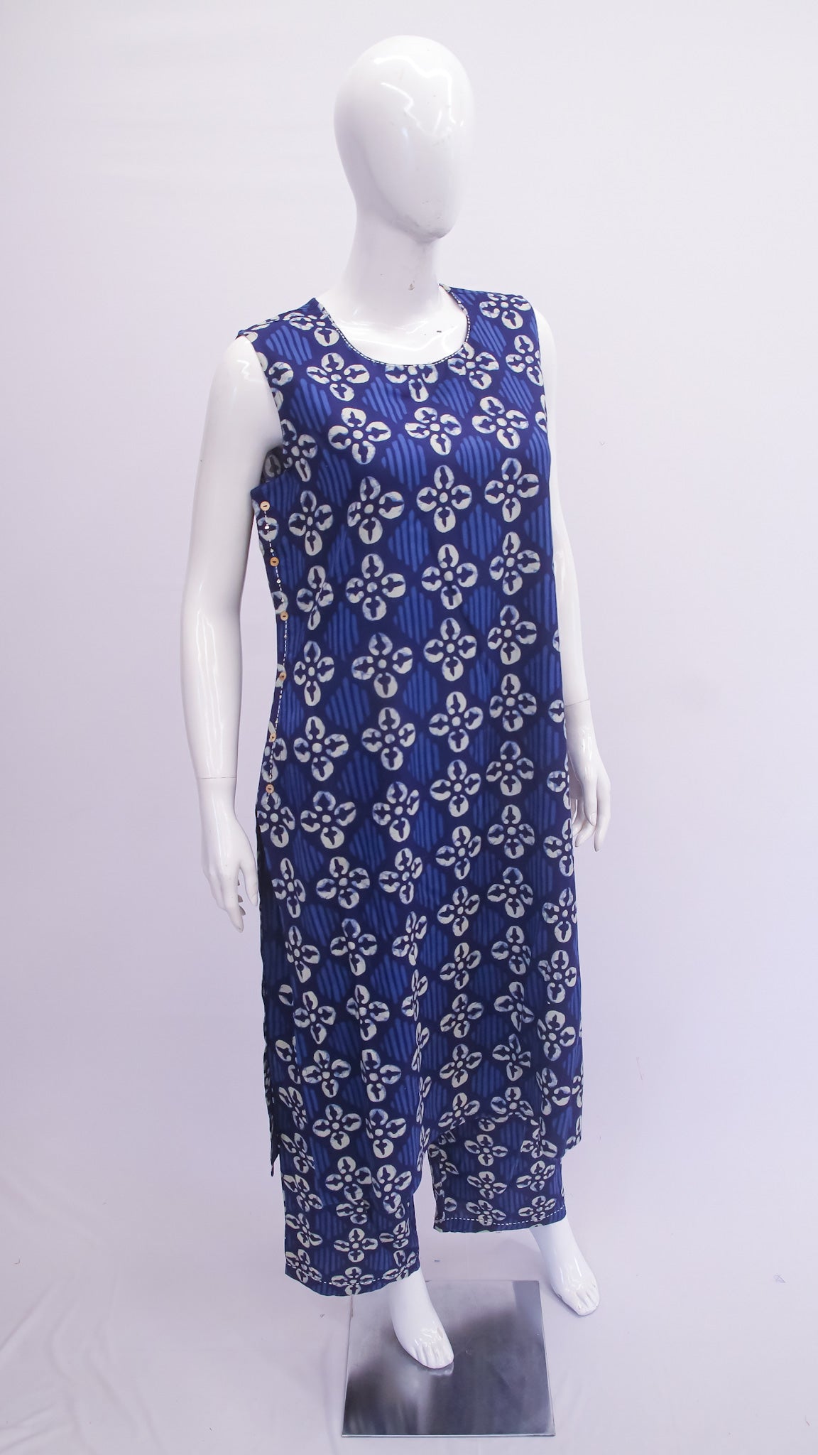 Indigo Blue Printed Sleeveless Rayon Top & Pant Set