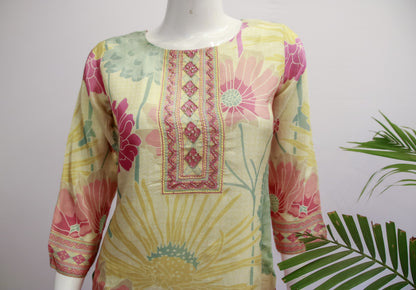 Muslin Floral Cream / Pink Dupatta Set