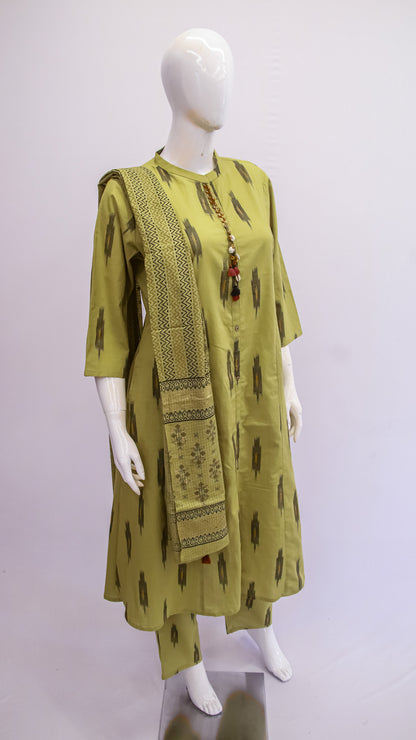 Green printed kurta with matching dupatta on a mannequin against a white background