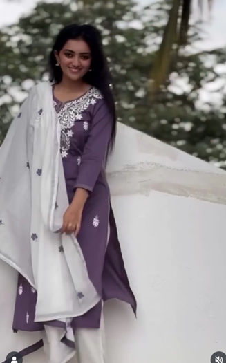 Purple Chikankari Cotton Dupatta Set

Straight Kurta with Round Neck Chikankari Embroidery – Purple

Cotton Pants with Elastic Waist and Chikankari Border

2.5m Cotton Dupatta with Chikankari Work – Purple Suit Set

Elegant Purple Cotton Chikankari Suit for Casual & Office Wear