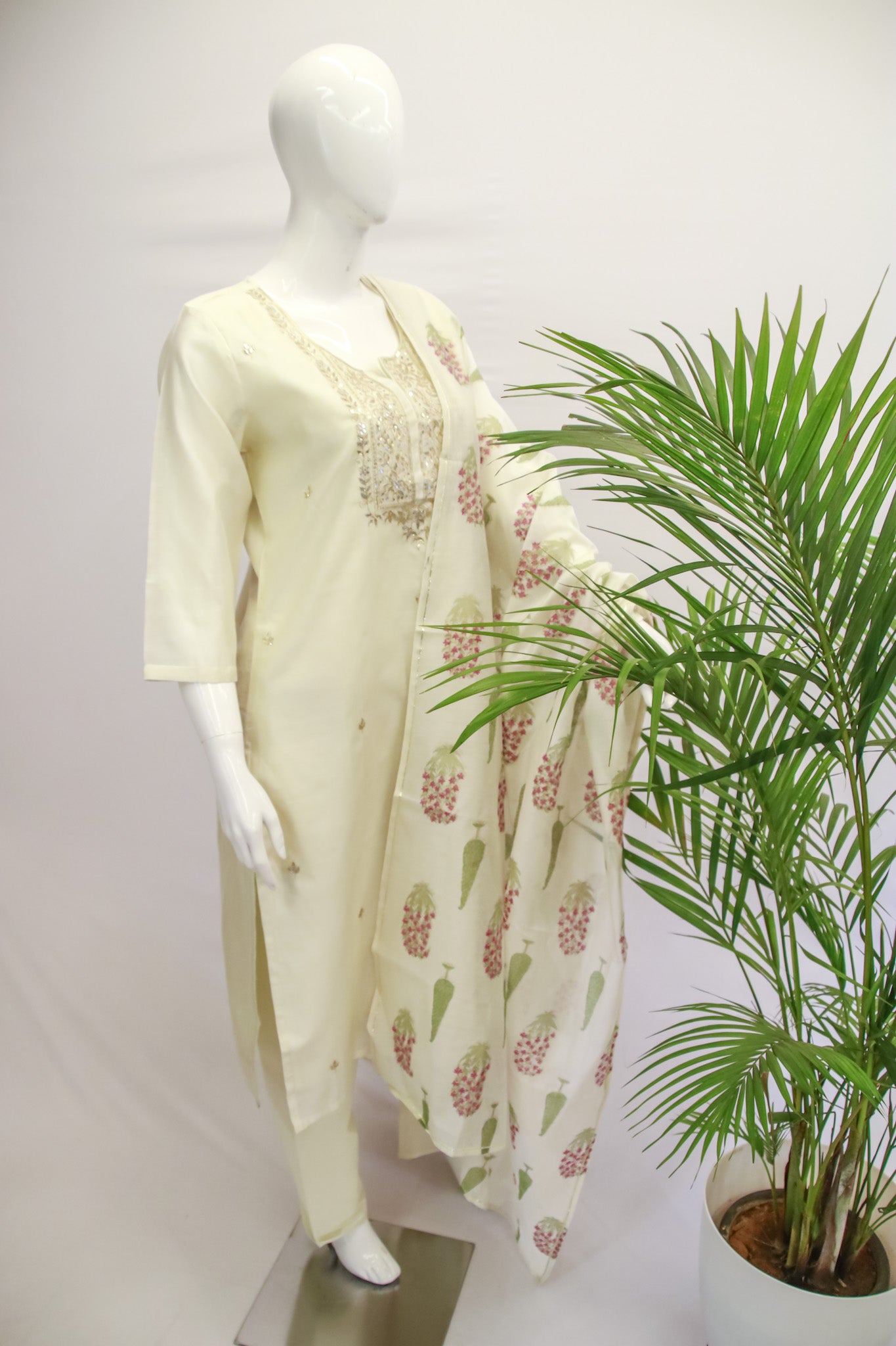 Cream Silk Dupatta Set