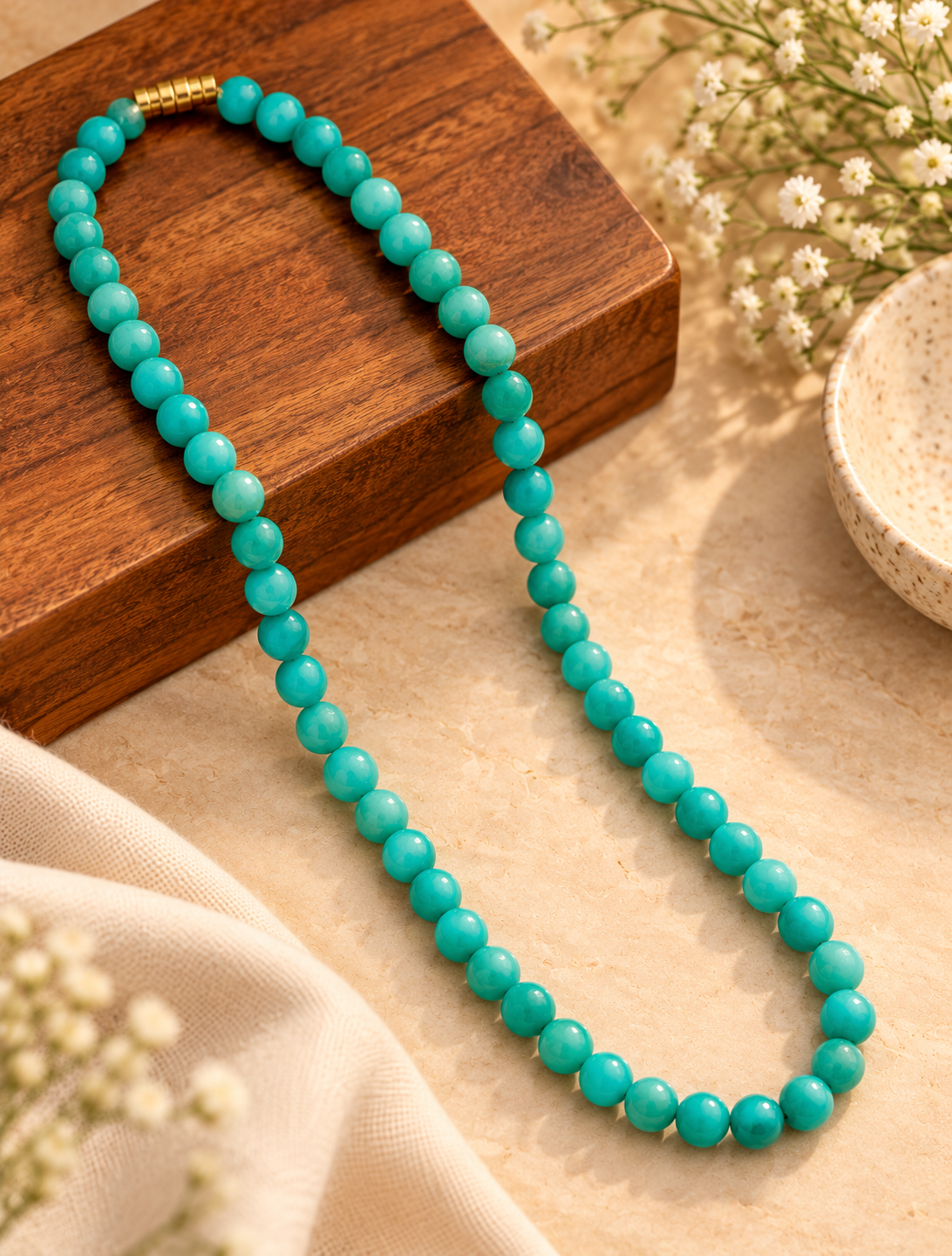 Turquoise Green Beaded Necklace with Gold-Tone Clasp