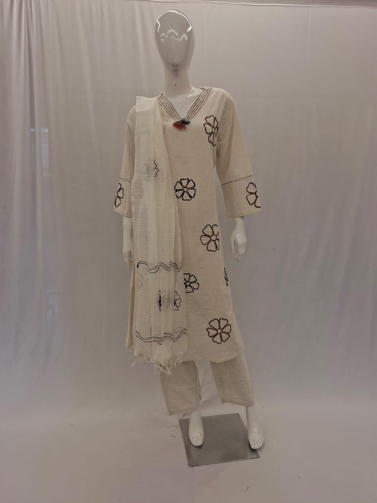 Khadi Cotton Cream Dupatta Set