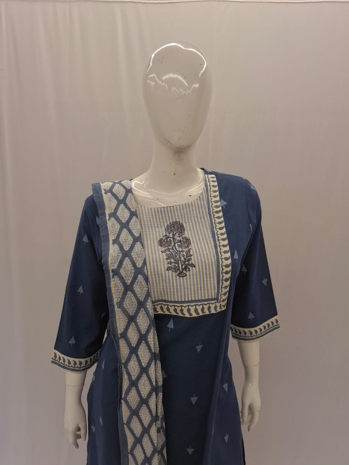 Handloom Cotton Blue Dupatta Set